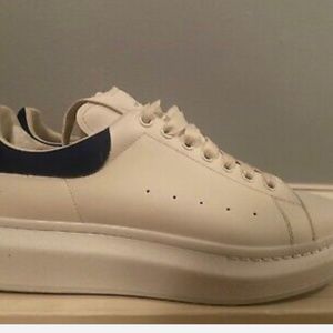 Men's Oversized Larry Leather Low-Top Sneakers